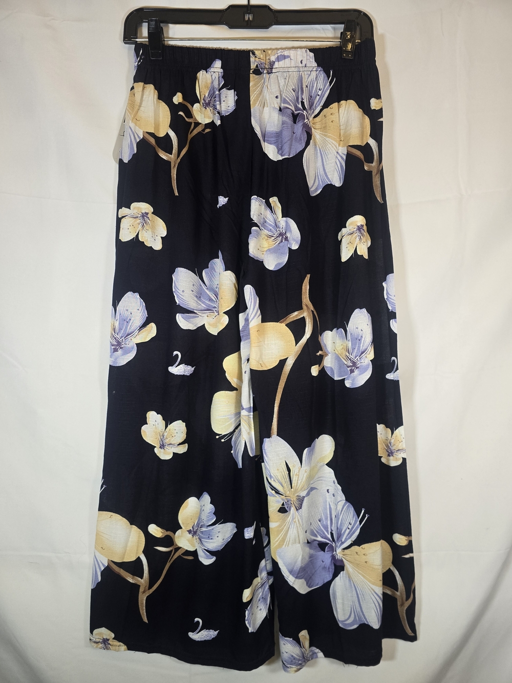Navy & Yellow Floral Wide Leg Capris - Picture 2 of 2